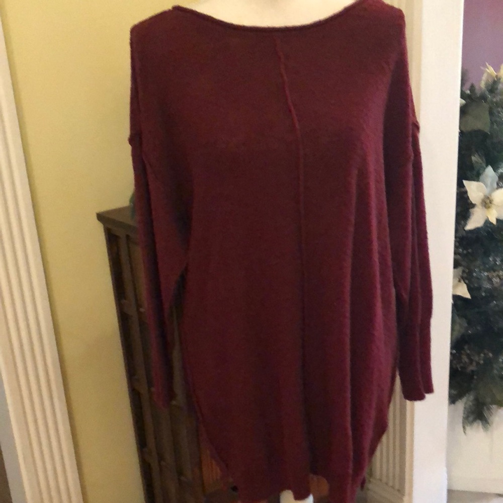 Vince Camuto Burgundy sweater by Two by Vince Camuto